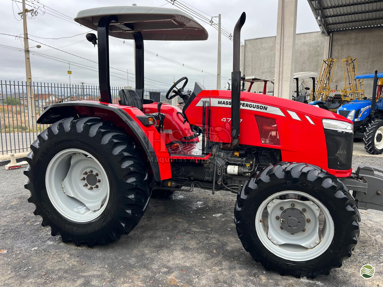TRATOR MASSEY FERGUSON MF 4707 Tração 4x4 HS Máquinas Agrícolas PALMEIRA PARANÁ PR